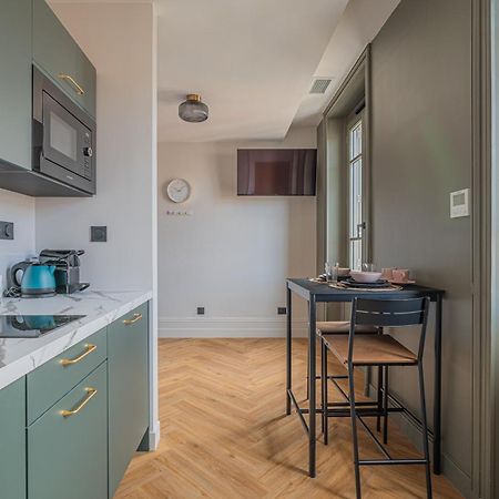 Le Felix Appart'Hotel Romans-sur-Isère Eksteriør billede